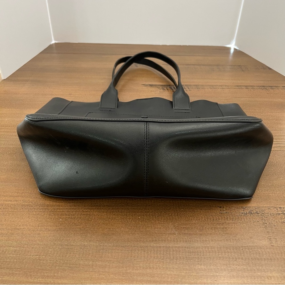 Banana Republic LEATHER LARGE EAST-WEST TOTE Black - Picture 4 of 9